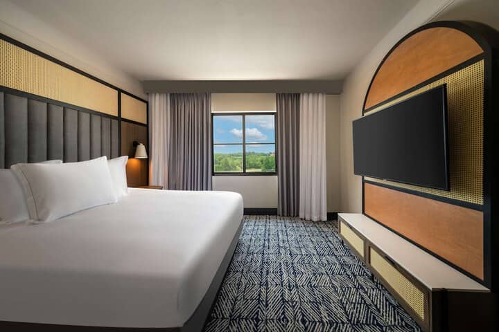 Room 19 of 77